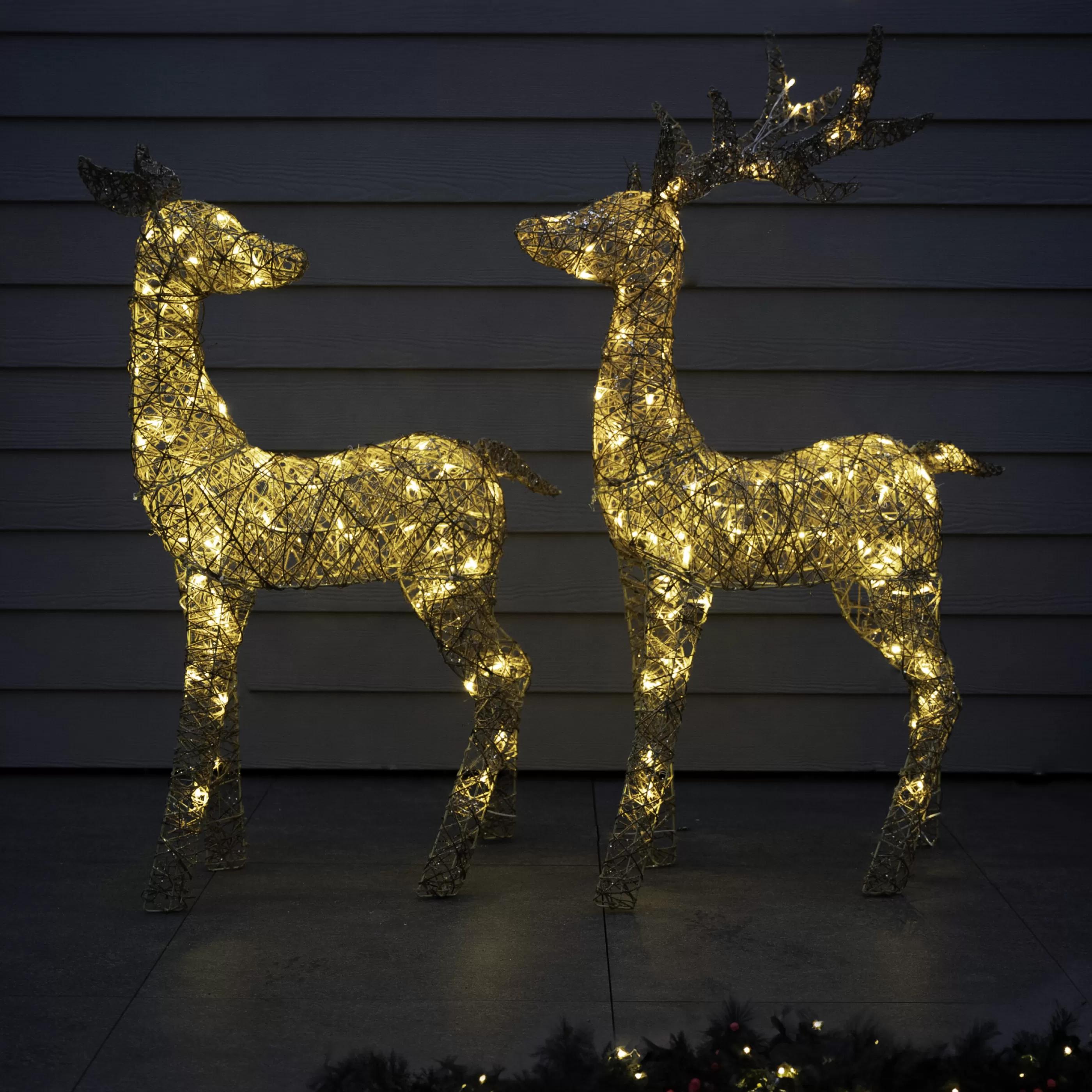 110Cm Gold Glitter Reindeer With 70 Warm White Led Lights*Christmas Land Flash Sale