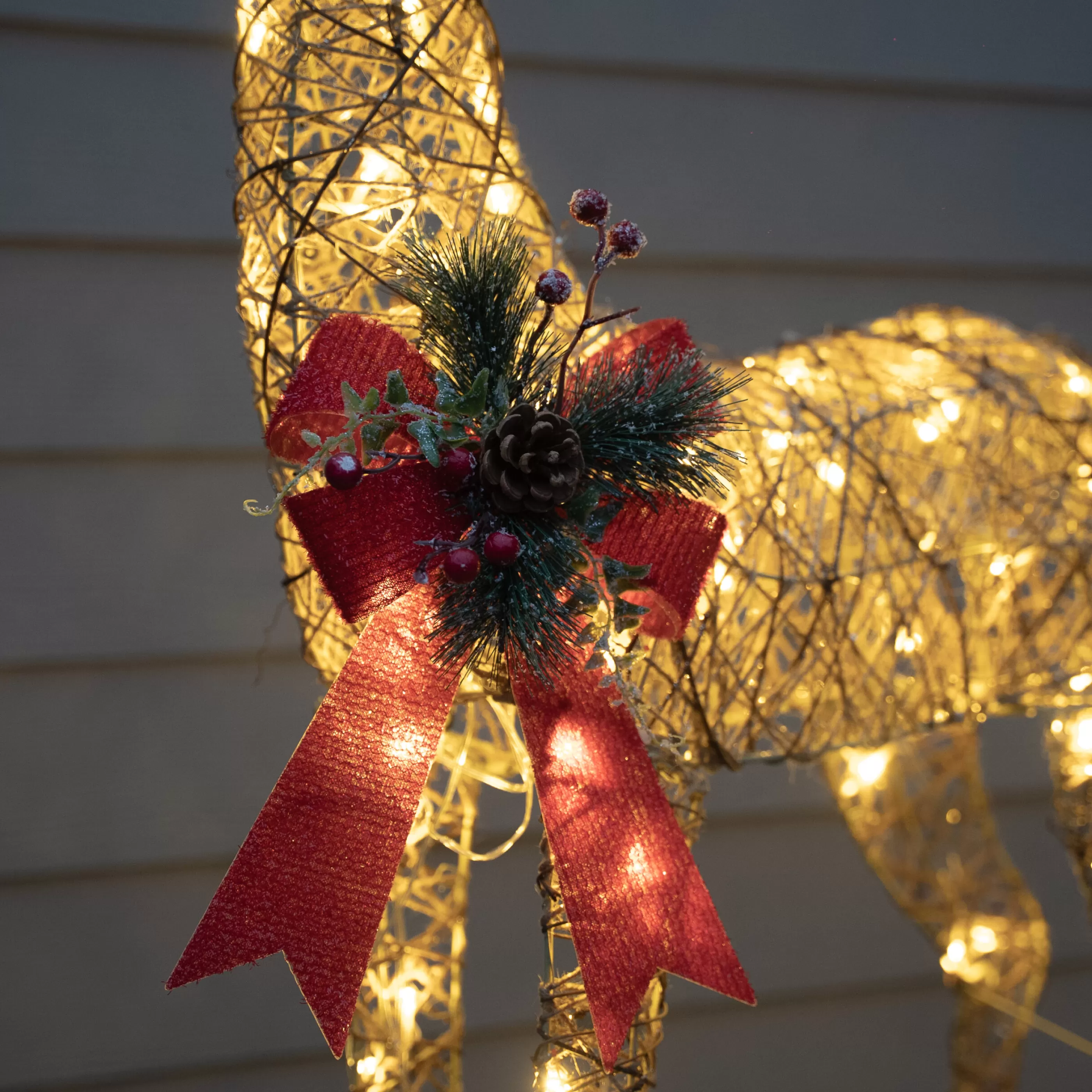 110Cm Gold Glitter Reindeer With 70 Warm White Led Lights*Christmas Land Flash Sale