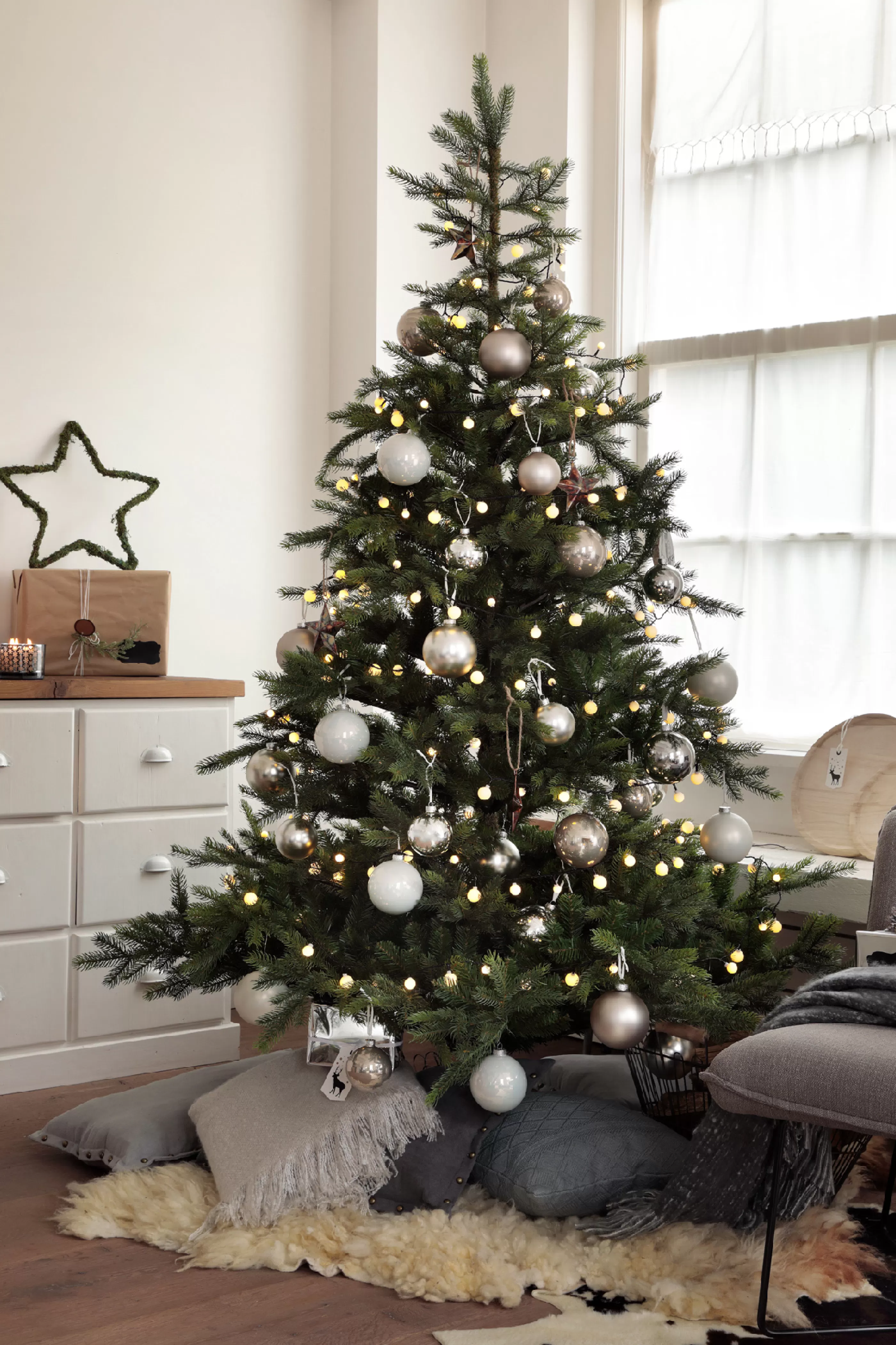 120 Led Warm White 3 Size Cherry Christmas Lights*Christmas Land Sale