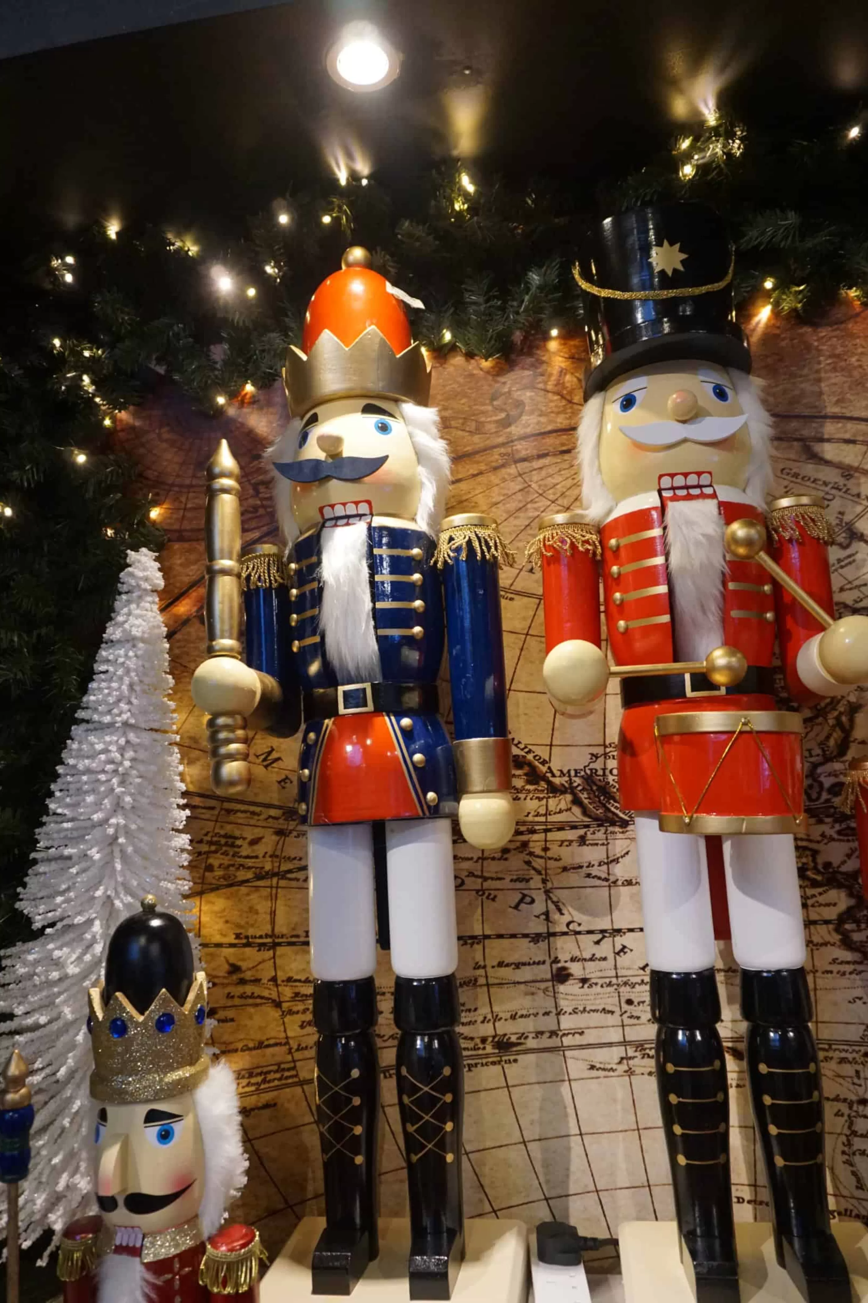 120Cm Nutcracker Drummer*Christmas Land Outlet