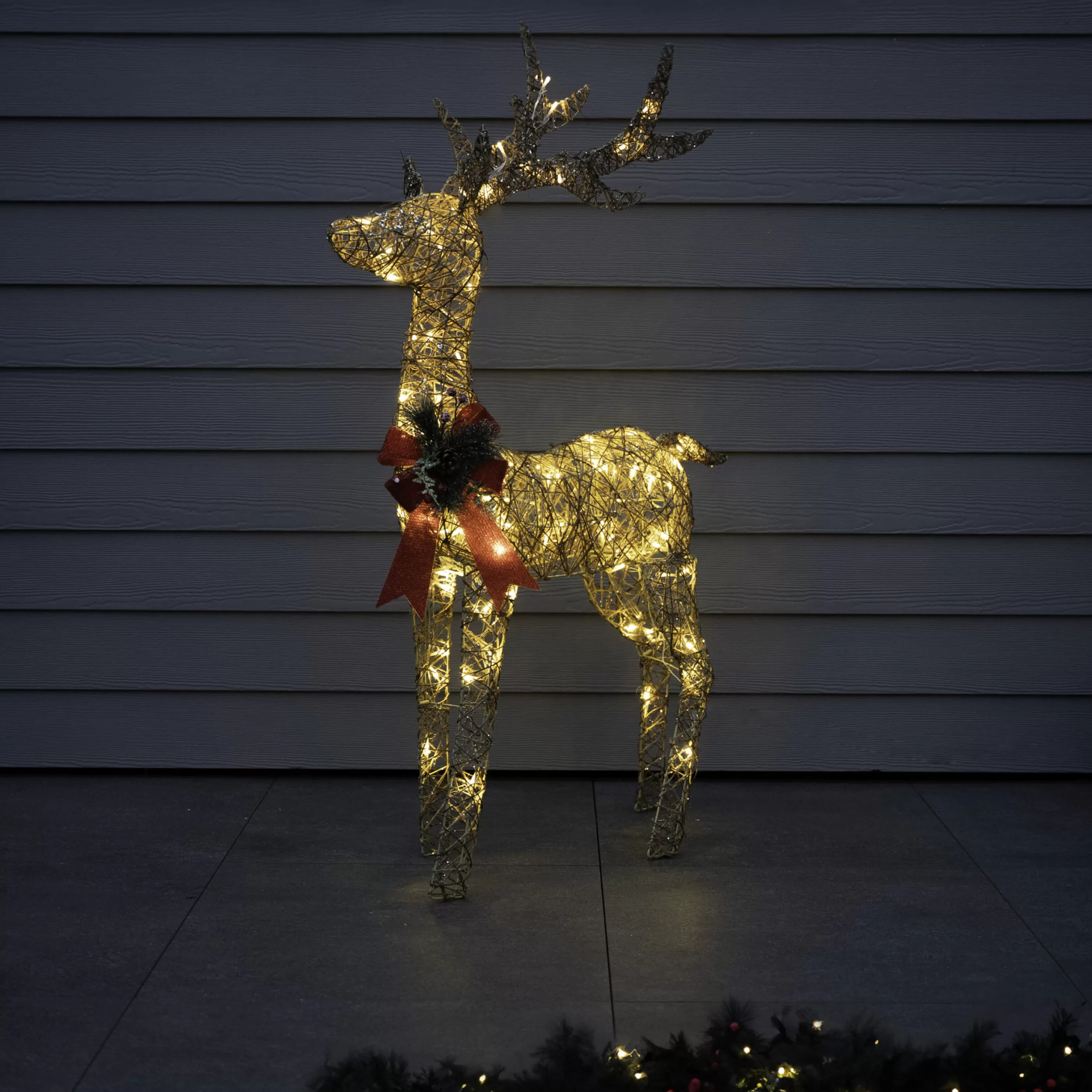 130Cm Gold Glitter Reindeer With 80 Warm White Led Lights*Christmas Land Clearance