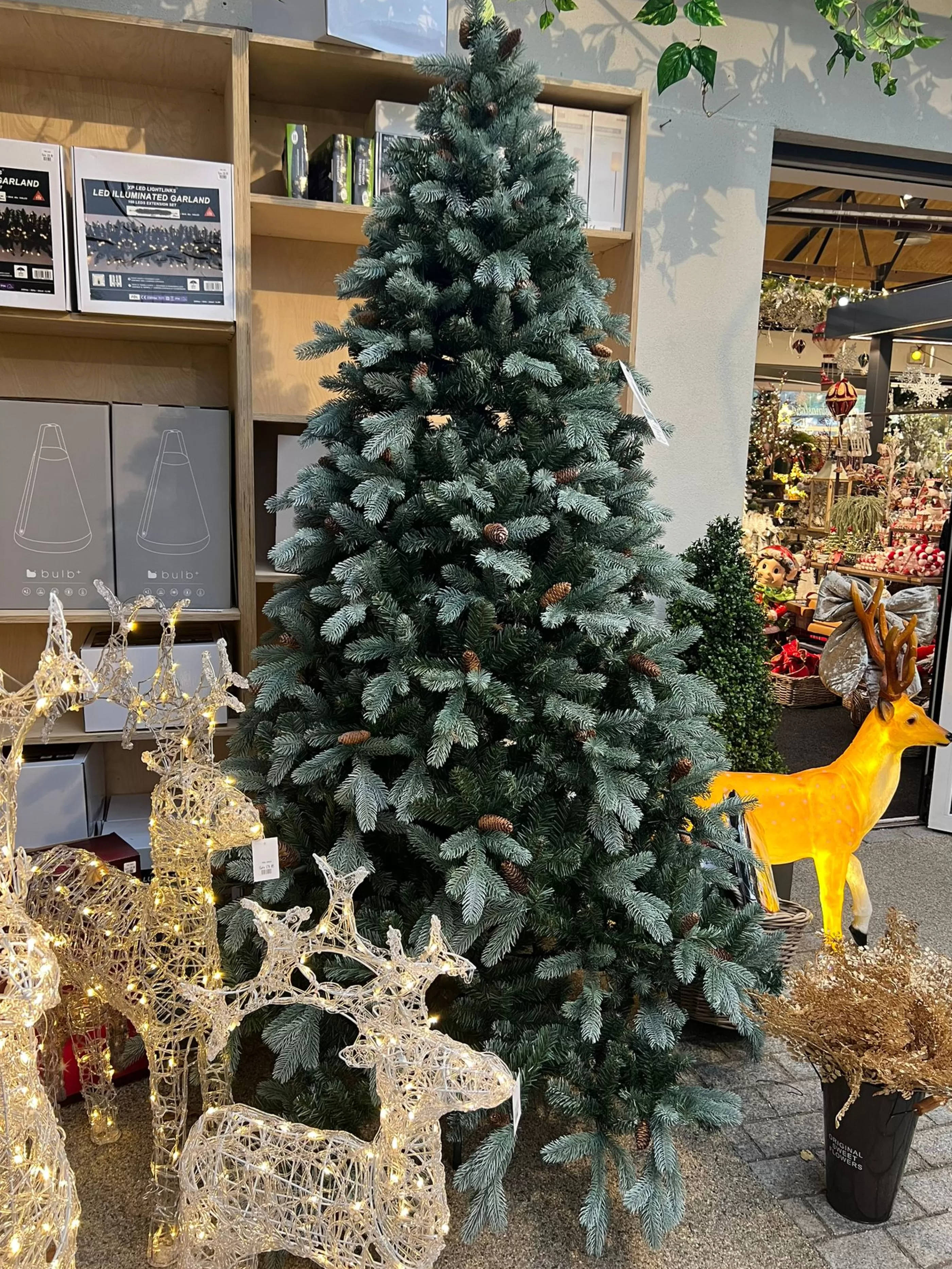 7.5Ft Feel Real Frosted Colorado Spruce Artificial Christmas Tree*Christmas Land Best