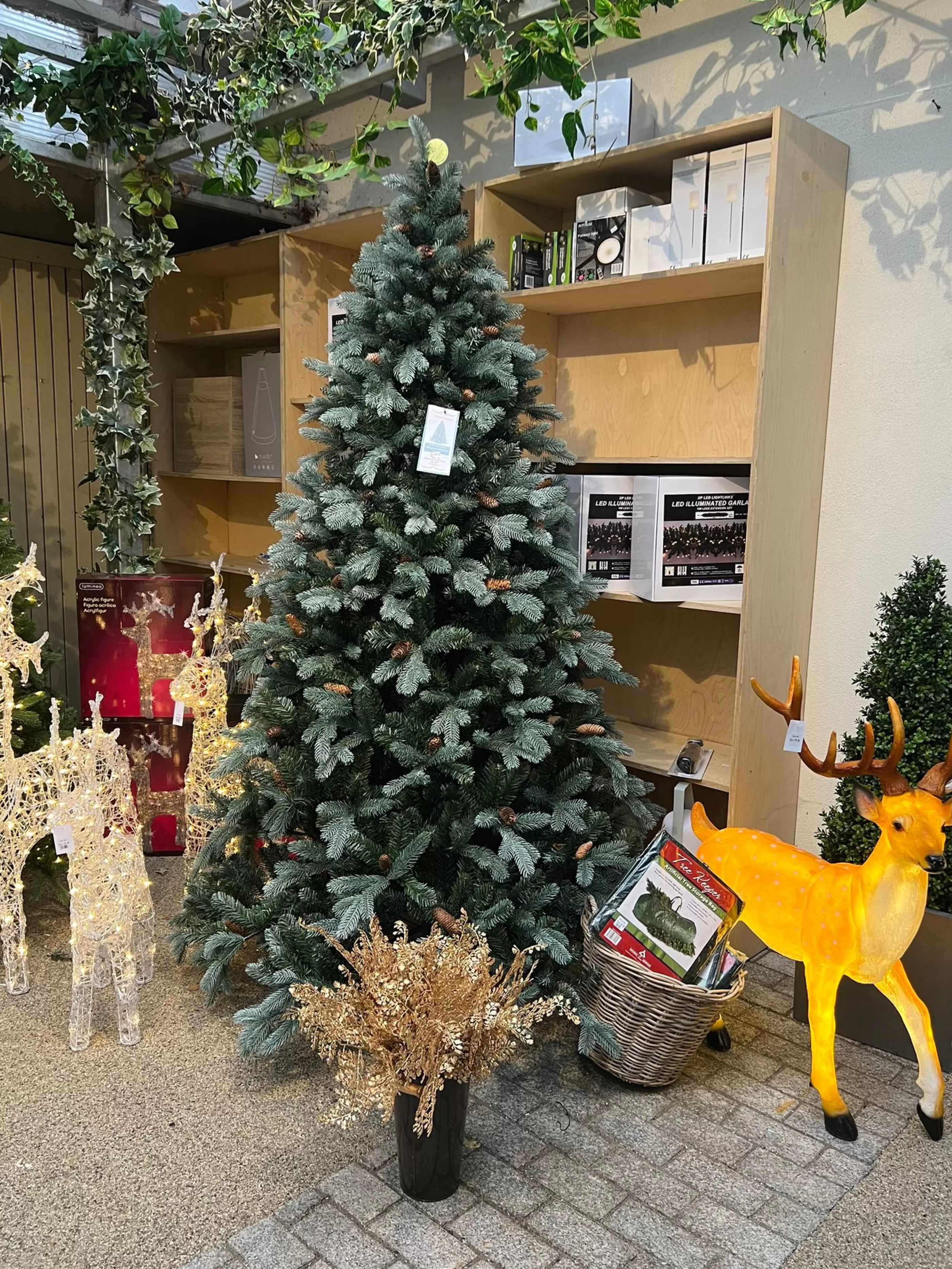 7.5Ft Feel Real Frosted Colorado Spruce Artificial Christmas Tree*Christmas Land Best