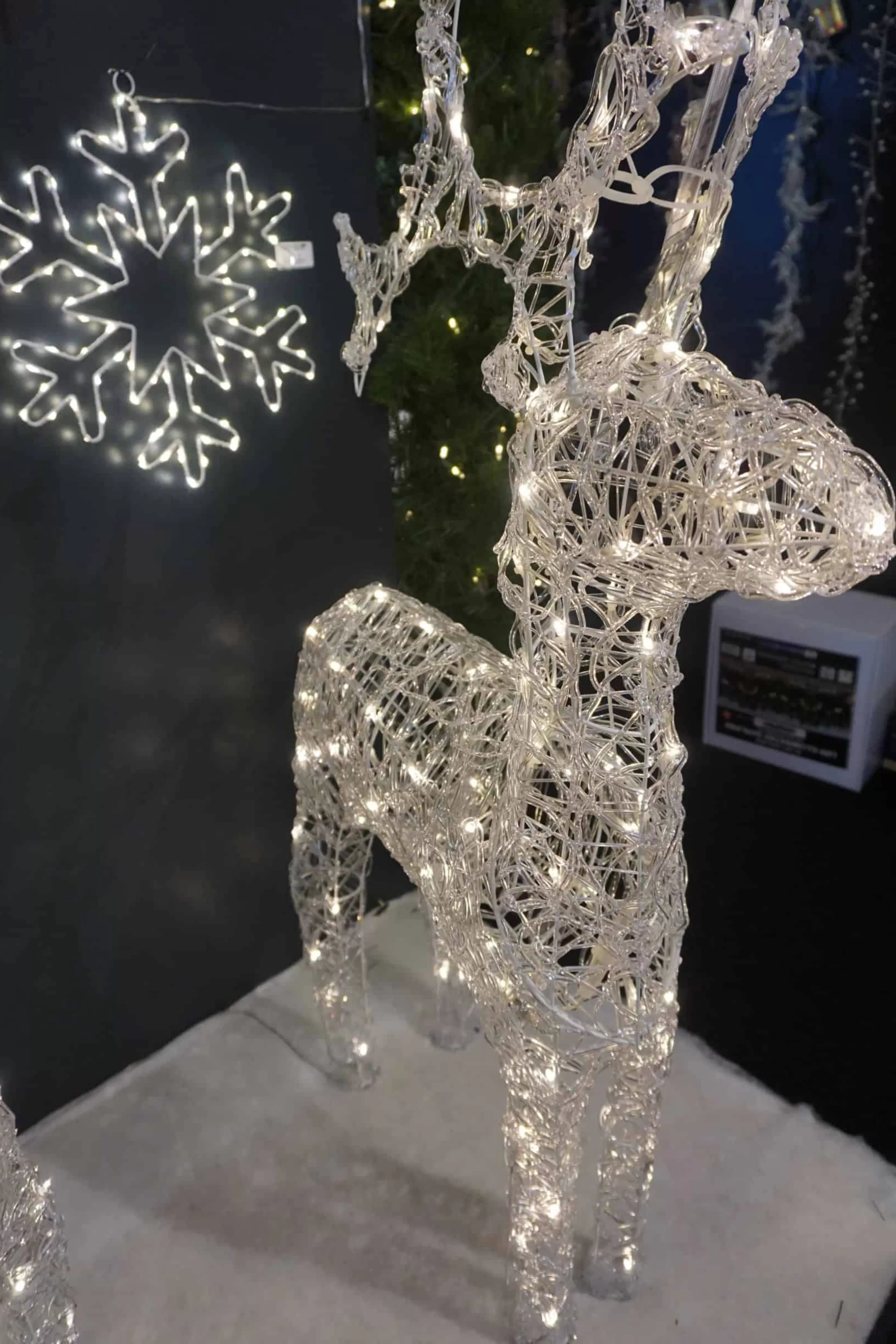 Warm White Led Acrylic Reindeer*Christmas Land Best Sale